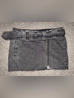 NWT Divided by H&M Womens Zip Up Belted Denim Mini Skirt Black Size 12